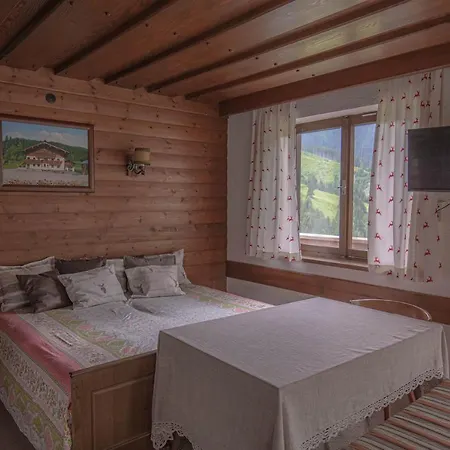 בית נופש Ferienhaus Almhutte Gut Muhlreit